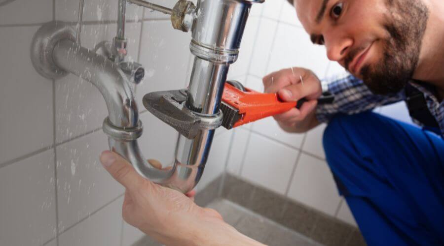 Expert burst pipe repair services in Salem, SD